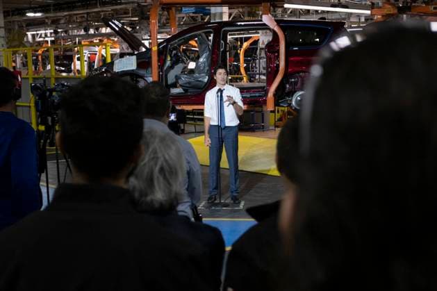 January 17, 2023, Windsor, Ontario, Canada: Prime Minister Justin Trudeau tours the Stellantis Windsor (Chrysler) Assembly plant in Windsor, Ont., Tuesday, January 17, 2023. Windsor Canada  - ZUMAc35_ 20230117_zaf_c35_110 Copyright: xNicolexOsbornex