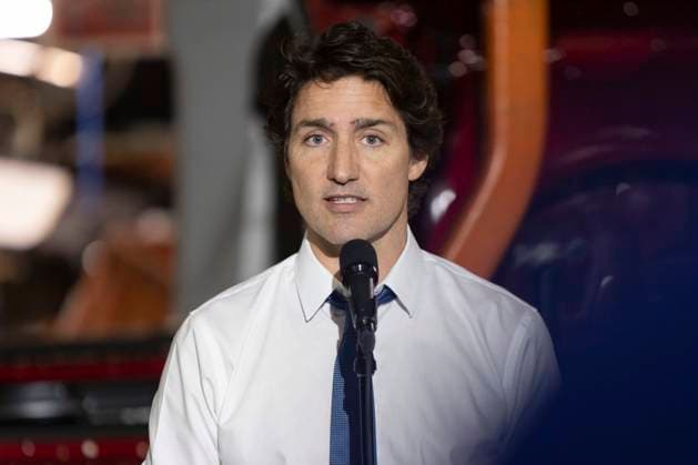 January 17, 2023, Windsor, Ontario, Canada: Prime Minister Justin Trudeau tours the Stellantis Windsor (Chrysler) Assembly plant in Windsor, Ont., Tuesday, January 17, 2023. Windsor Canada  - ZUMAc35_ 20230117_zaf_c35_111 Copyright: xNicolexOsbornex