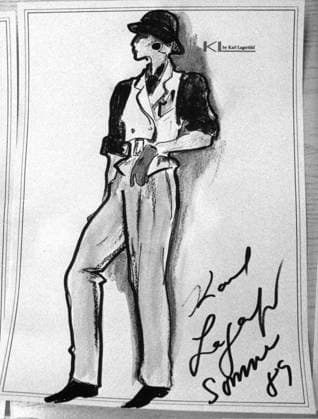 24.06.1988: Das Bild zeigt einen von Karl Lagerfeld signierten Entwurf für die Sommermode 89. Der deutsche Modeschöpfer, Designer, Fotograf und Kostümbildner Karl Lagerfeld wurde am 10. September 1933 in Hamburg als Karl Otto Lagerfeldt geboren. Sein Vater war der Hamburger Kondensmilch - Fabrikant dessen Produkte unter dem Markennamen Glücksklee bekannt sind. 1953 verließ Karl Lagerfeld mit seiner Mutter Deutschland und zog nach Paris, wo er zunächst eine Privatschule und anschließend das LycÃ e Montaigne besuchte. Danach arbeitete er als Illustrator im Modebereich, bevor er im Jahr 1955 bei Pierre Balmain seine erfolgreiche Karriere a Copyright: OTTO,xINGO docnrwhugopicture55976191 EDITORIAL USE ONLY