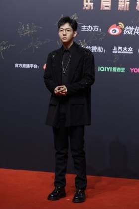 BEIJING, CHINA - JANUARY 18: Singer Hu Xia arrives at the red carpet for Weibo Music Awards 2022 on January 18, 2023 in Beijing, China.  Copyright: xVCGx VCG111418472611