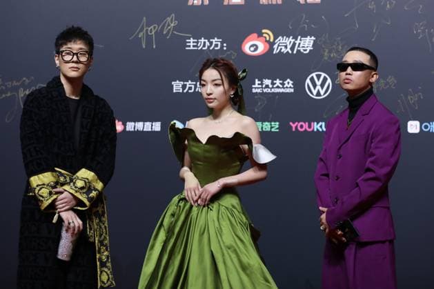BEIJING, CHINA - JANUARY 18: (L - R) Rappers Zao An, VaVa Mao Yanqi and GAI Zhou Yan arrive at the red carpet for Weibo Music Awards 2022 on January 18, 2023 in Beijing, China.  Copyright: xVCGx VCG111418472594