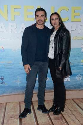 January 18, 2023, Mexico City, Mexico: Adrian Uribe and Consuelo Duval attend a press conference to promote the film Infelices para Siempre at Cinepolis VIP Universidad. on January 18, 2023 in Mexico City, Mexico. Mexico City Mexico - ZUMAe321 20230119_zia_e321_019 Copyright: xJaimexNogales xEyepixxGroupx