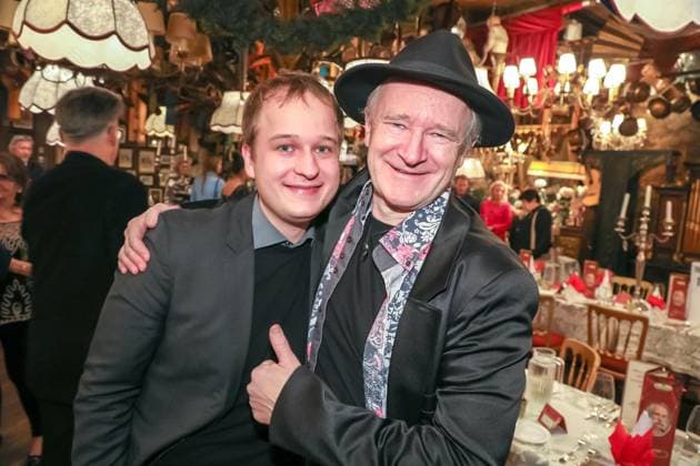 19 01 2023, Marchfelderhof Deutsch Wagram, Artist New Years Reception 2022, Lifetime Achievement Award Stage to Gerhard ERNST in picture Gernot Kranner with son Sebastian, Artist New Years Reception 2022