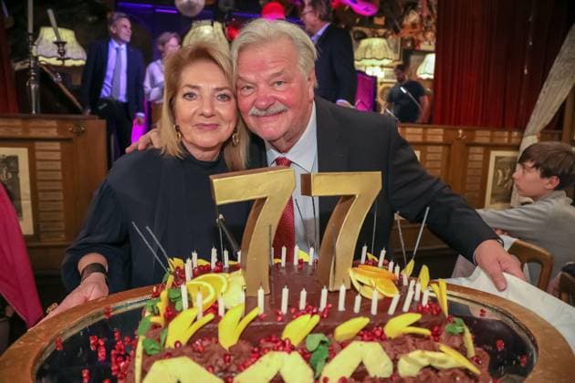 19 01 2023, Marchfelderhof Deutsch Wagram, Artist New Years Reception 2022, Lifetime Achievement Award Stage to Gerhard ERNST in picture Gerhard Ernst with wife Ulli Kirchtag, Artist New Years Reception 2022