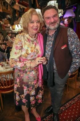 19 01 2023, Marchfelderhof Deutsch Wagram, Artists New Years Reception 2022, Lifetime Achievement Award Stage to Gerhard ERNST in picture Birgit Sarata, Martin Leutgeb, Artists New Years Reception 2022.