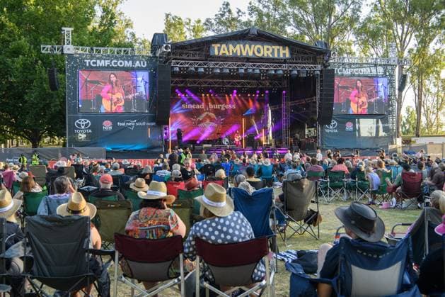 TAMWORTH COUNTRY MUSIC FESTIVAL 2023, Sinead Burgess performs at Adam Brand?s Friday Night Bash concert during the 51st Tamworth Country Music Festival in Tamworth, NSW, Friday, January 20, 2023. The 51st Tamworth Country Music Festival runs from January 13th -22nd, culminating in the Golden Guitar Awards night which celebrates the best of Australian country music. ( NO ARCHIVING, EDITORIAL USE ONLY, NO USE IN BOOKS WITHOUT CONSENT TAMWORTH NEW SOUTH WALES AUSTRALIA  Copyright: xBIANCAxDExMARCHIx 20230120001754683703