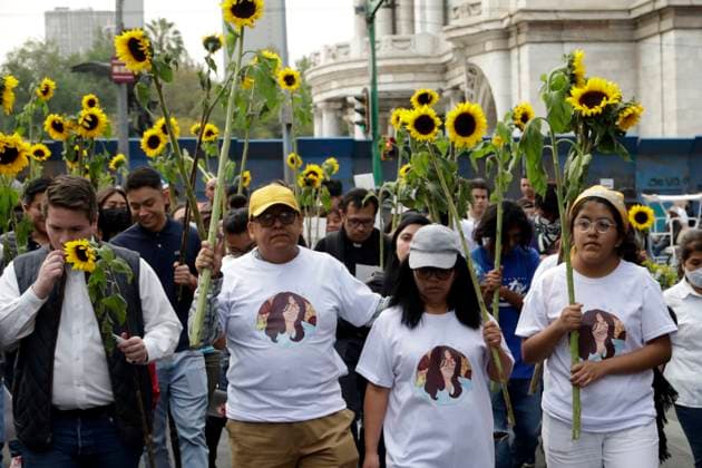 Demand justice for Yaretzi, Mexico City subway death victim January 20, 2023, Mexico City, Mexico: Family, friends and colleagues of Yaretzi Adriana Hernandez Fragoso, fatal victim of the Metro train crash at La Raza station in Mexico City demand justice during their mobilization. on January 20, 2023 in Mexico City, Mexico (Photo by Luis Barron Eyepix Group). Copyright: xLuisxBarronx xEyepixxGroupx LB20230120_YARETZI9