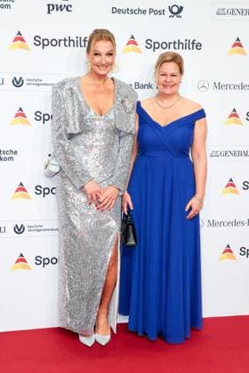 52 Ball des Sports Franziska van Almsick and Nancy Faeser at the 52 Ball des Sports in the Festhalle in Frankfurt am Main Copyright: xEventpressxGolejewskix
