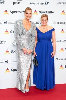 52 Ball des Sports Franziska van Almsick and Nancy Faeser at the 52 Ball des Sports in the Festhalle in Frankfurt am Main Copyright: xEventpressxGolejewskix