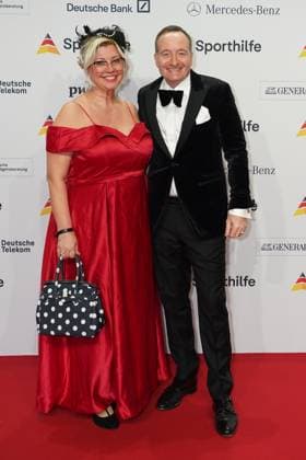 The Sporthilf has invited to the 52 Ball of the sport Much celebrities came over the red carpet Stephan Goern, Nicole Ruppel 52 Ball of the sport The Sporthilf has invited to the 52 Ball of the sport Much celebrities came over the red carpet Germany, Frankfurt, Festhalle, 21 01 2023 SP_GHR