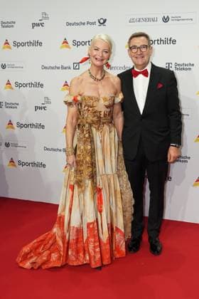 The Sporthilf has invited to the 52 Ball of the sport A lot of celebrities came over the red carpet Ann Kathrin Linsenhoff with Klaus Martin Rath 52 Ball of the sport The Sporthilf has invited to the 52 Ball of the sport A lot of celebrities came over the red carpet Germany, Frankfurt, Festhalle, 21 01 2023 SP_GHR