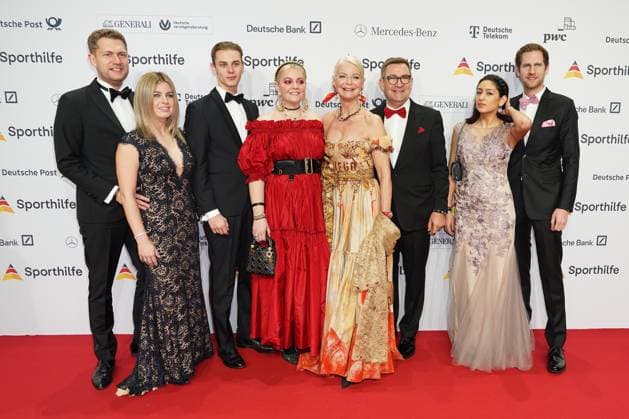 The Sporthilf has invited to the 52 Ball of Sports Many celebrities came over the red carpet Ann Kathrin Linsenhoff with family 52 Ball of Sports The Sporthilf has invited to the 52 Ball of Sports Many celebrities came over the red carpet Germany, Frankfurt, Festhalle, 21 01 2023 SP_GHR
