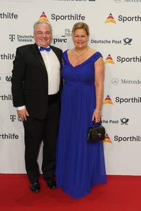 The Sporthilf has invited to the 52 Ball of Sports Many celebrities came over the red carpet Nancy Faeser, Eyke Gruening 52 Ball of Sports The Sporthilf has invited to the 52 Ball of Sports Many celebrities came over the red carpet Germany, Frankfurt, Festhalle, 21 01 2023 SP_GHR