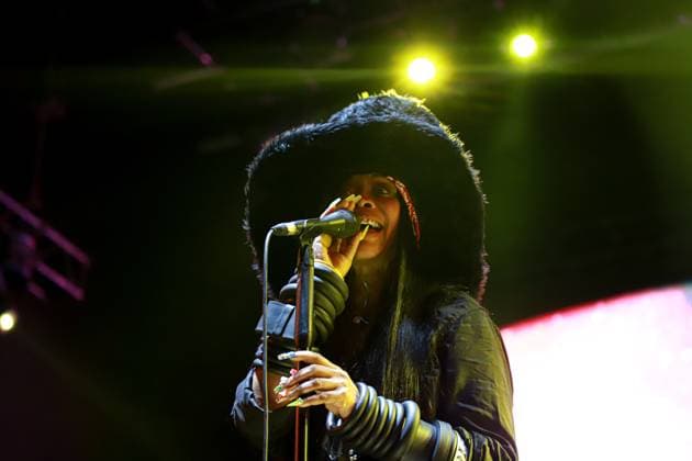 Erykah Badu performs live at Nomad Music Festival in Sao Paulo (INT)Erykah Badu performs live at Nomad Music Festival in Sao Paulo. January 22, 2023, Sao Paulo, Brazil: Erykah Badu performs live at Nomad music festival held at the Latin America Memorial with several singers. For the 1st edition, which takes place on Saturday (22) in Sao Paulo, it brings the iconic and inspiring singers with shows by Larissa Luz featuring Anelis Assumpcao, Majur, DJ Tamy, DJ Nyack and Gilsons.Credit: Leco Viana Thenews2 (Foto: Leco Viana TheNews2 imago images) Erykah Badu performs live at Nomad Music Festival in Sao Paulo  Copyright: xLecoxVianax