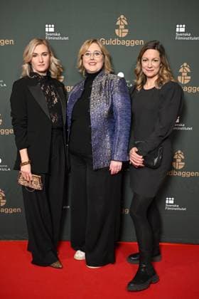 STOCKHOLM 20230123 Sissela Benn, Hanna and Emma Peters arrive on the red carpet at the Guldbagge Gala at Circus in Stockholm STOCKHOLM SWEDEN x10040x,  Copyright: xAndersxWiklund TTx GULDBAGGEN 2023 TTABB0000000000154422