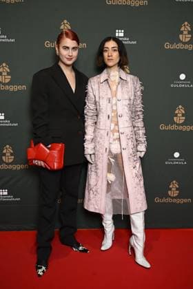 STOCKHOLM 20230123 The actor Gizem Erdogan t h and Siri Edit Andersson arrive on the red carpet at the Guldbaggegala at Circus in Stockholm STOCKHOLMK SWEDEN x10040x,  Copyright: xAndersxWiklund TTx GULDBAGGEN 2023 TTABB0000000000154579