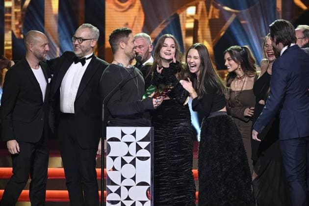 STOCKHOLM 20230123 The gang behind the film Feed receives the Guldbaggen Audience Award during the Guldbagge Gala at Circus in Stockholm STOCKHOLMK SWEDEN x10040x,  Copyright: xAndersxWiklund TTx GULDBAGGEN 2023 TTABB0000000000154638