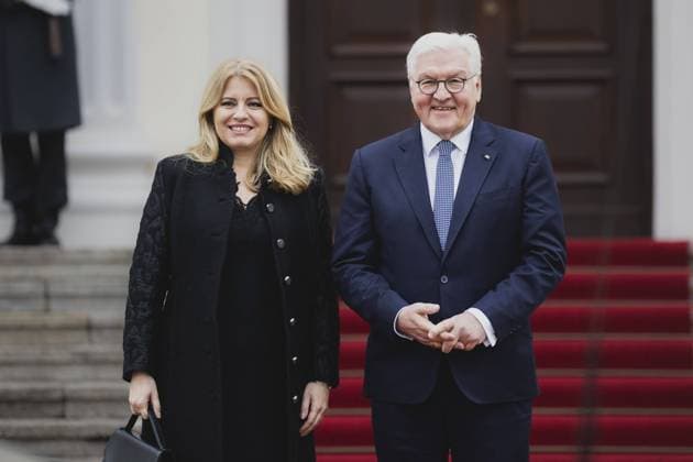 News Themen der Woche KW04 News Bilder des Tages (L-R) Zuzana Caputova, Praesidentin der Slowakei, trifft Bundespraesident Frank-Walter Steinmeier zu einem Gespraech im Schloss Bellevue in Berlin, 24.01.2023. Berlin Deutschland *** L R Zuzana Caputova, President of Slovakia, meets German President Frank Walter Steinmeier for talks at Bellevue Palace in Berlin, 24 01 2023 Berlin Germany Copyright: xFlorianxGaertner photothek.dex