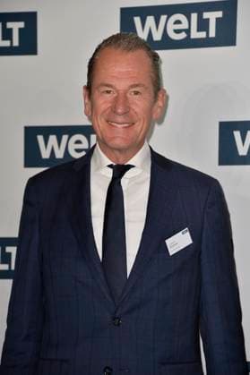 Mathias Doepfner (Vorstandsvorsitzender, Axel Springer SE) beim Eintreffen zu dem Empfang des WELT Wirtschaftsgipfels im Axel Springer Hauses in Berlin 24.01.2023 *** Mathias Doepfner Chief Executive Officer, Axel Springer SE arriving at the reception of the WELT Business Summit at the Axel Springer Haus in Berlin 24 01 2023