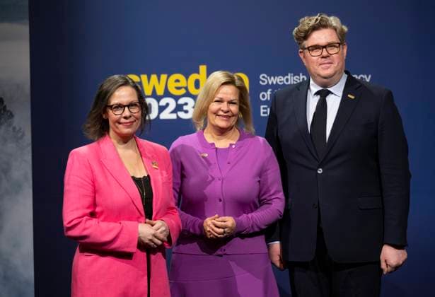 News Themen der Woche KW04 Sweden’s Minister for Migration, Maria Malmer Stenergard, Germany s Interior Minister, Nancy Faeser, and Gunnar Strömmer, Sweden’s Minister for Justice, at the first informal ministerial meeting in Stockholm, Sweden, on January 26, 2023, during the Swedish EU Presidency. The agenda includes EU migration policy, the fight against organized crime, and Russia’s aggression against Ukraine. STOCKHOLM SWEDEN x10050x *** Sweden’s Minister for Migration, Maria Malmer Stenergard, Germany s Interior Minister, Nancy Faeser, and Gunnar Strömmer, Sweden’s Minister for Justice, at the first informal ministerial meeting in Stockholm, Sweden, on January 26, 2023, during the Swedish EU Presidency The agenda includes EU migration policy, the fight against  Copyright: xPontusxLundahl TTx SWEDEN EU MINISTERIAL MEETING TTNEWS019464