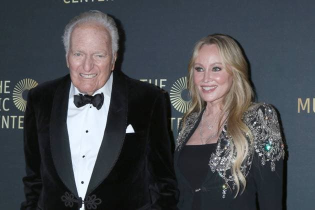 January 14, 2023, Los Angeles, CA, USA: LOS ANGELES - JAN 14: Jerry Moss, Tina Moss at Music Center Tribute to Jerry Moss at the Music Center on January 14, 2023 in Los Angeles, CA Los Angeles USA - ZUMAnc22 20230114_zaa_nc22_198 Copyright: xKathyxHutchinsx