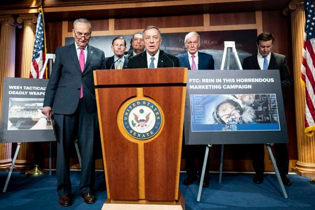 News Themen der Woche KW04 News Bilder des Tages January 26, 2023, Washington, District of Columbia, USA: U.S. Senator DICK DURBIN (D-IL) speaking about calling on the FTC to investigate WEE1 TacticalÃ¢â‚¬â ¢s marketing of the JR-15 rifle to children at a press conference at the U.S. Capitol. Washington USA - ZUMAb161 20230126_zap_b161_024 Copyright: xMichaelxBrochsteinx