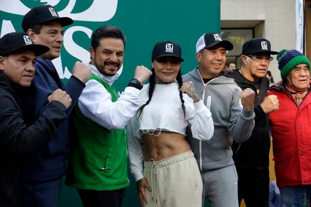 Mexican Institute of Social Security celebrates 80 years of its creation January 27, 2023, Mexico City, Mexico: The director of the Mexican Social Security Institute, Zoe Robledo with boxers Mariana La Barby Juarez, Humberto Chiquita Gonzalez, RubÃ n El Puas Olivares and JosÃ Pipino Cuevas in the Cardio Box Macro Physical Activation class on the esplanade of Conjunto Colonia in Mexico City. on January 27, 2023 in Mexico City, Mexico (Photo by Luis Barron Eyepix Group). Copyright: xLuisxBarronx xEyepixxGroupx LB20230127_IMSS11
