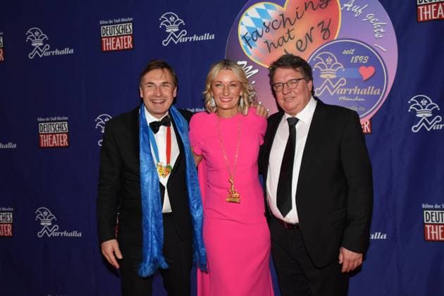 Thomas Linsmayer German Theater Managing Director Monika Gruber Cabaret Artist Karl Valentin Order Award Winner Helmut Schleich Cabaret Artist Laudator Munich 18 01 2020 German Theater Narrhalla Soiree Awarding of the Karl Valentine Order Munich