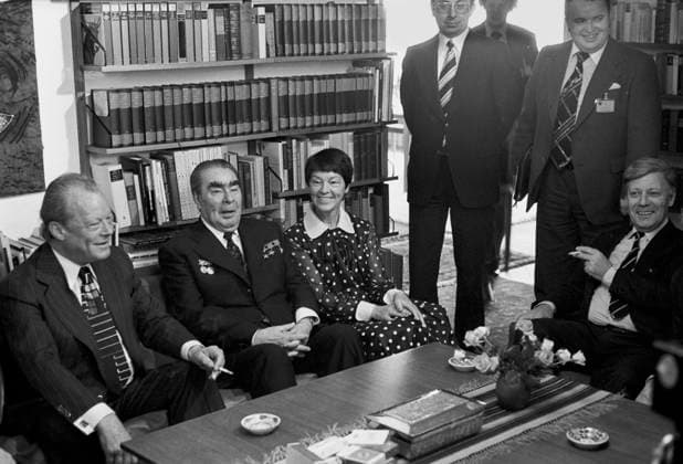 Hamburg, Federal Republic of Germany. May 7, 1978. Federal Chancellor of the FRG Helmut Schmidt and wife Hannelor, General Secretary of the CPSU Central Committee Leonid Brezhnev and Chairman of the Social Democratic Party of Germany Willy Brandt (R-L front) talk and laugh at the house of G. Schmidt in Langenhorn. Vladimir Musaelyan TASS  35741104
