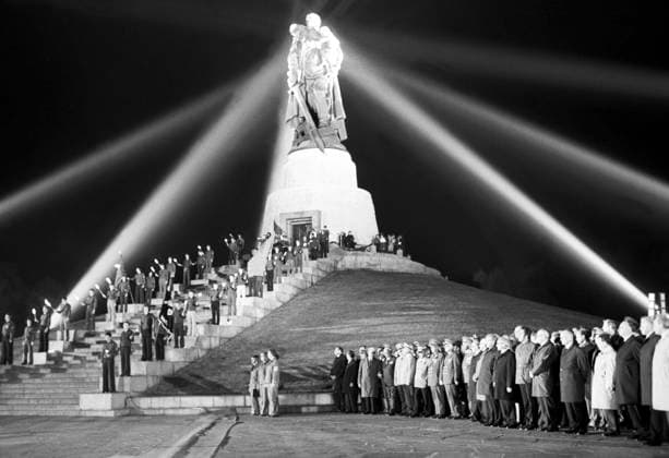 Berlin, German Democratic Republic. Youth of the German Democratic Republic participates in a rally dedicated to the 30th anniversary of the Liberation of the German People From Hitler Fascism near the Warrior-Liberator monument at the Soviet War Memorial at Treptower Park. Viktor Koshevoi TASS  6333399