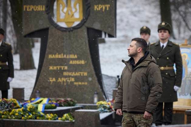 January 29, 2023, Kyiv, Ukraine: Ukrainian President Volodymyr Zelenskyy stands at the memorial cross during a commemoration on Kruty Heroes Remembrance Day at the AskoldÃ¢â‚¬â ¢s Grave memorial site, January 29, 2023 in Kyiv, Ukraine. The memorial is in remembrance of the heroes of the Ukrainian Revolution of 1917-1921. Kyiv Ukraine - ZUMAp138 20230129_zaa_p138_015 Copyright: xUkrainexPresidency UkrainianxPrex