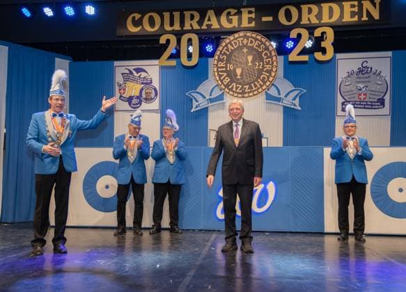 Award of the Order of Courage to Volker Bouffier 29 01 2023 Bürstadt Award of the Order of Courage to Volker Bouffier TG2023-0088