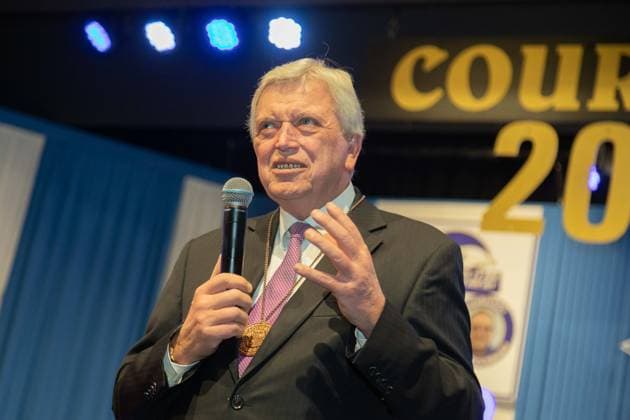 Award of the Order of Courage to Volker Bouffier 29 01 2023 Bürstadt Award of the Order of Courage to Volker Bouffier TG2023-0088