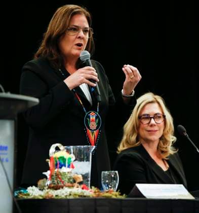 Kanada, Bundestaat Manitoba und Vertreter der Ethnie Peguis unterzeichnen Abkommen in Winnipeg January 31, 2023, WINNIPEG, MANITOBA, CANADA: Manitoba Premier Heather Stefanson speaks at an event where Peguis First Nation and Child and Family Services (CFS) along with the federal and Manitoba governments announce and sign the Peguis First Nation Honouring our Children, Families and Nation Act Coordination Agreement in Winnipeg, Tuesday, January 31, 2023. The governments of Canada and Manitoba joined Peguis Chief Glenn Hudson and Peguis CFS for this historic event. WINNIPEG CANADA  - ZUMAc35_ 20230131_zaf_c35_097 Copyright: xJohnxWoodsx