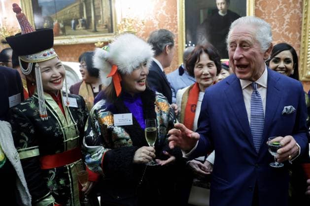 Bilder des Jahres 2023, Entertainment 02 Februar Entertainment Themen der Woche KW05 . 01 02 2023. London, United Kingdom. King Charles III and Camilla, the Queen Consort, at a reception to celebrate British East and South-East Asian communities at Buckingham Palace in London.  xPoolx xi-Imagesx IIM-24118-0006