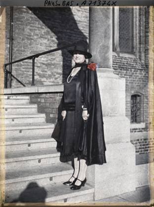 RECORD DATE NOT STATED The Hague, Netherlands Journalist at the Peace Conference , 1929 - Netherlands - StÃ phane Passet - (August 17-31) (French - ï»¿La Haye , Pays-Bas Journaliste Ã la ConfÃ rence de la Paix). Woman, portrait, diplomacy, press, journalism, peace, repairs, Human beings, international relations, registration , information, First World War Copyright: xpiemagsx AKahnlpie020223-17879 !ACHTUNG AUFNAHMEDATUM GESCHÄTZT!
