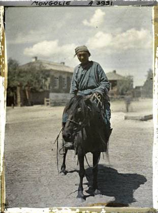 RECORD DATE NOT STATED TroÃ¯tskosavsk, TransbaÃ¯kalie Portrait of a Buriet Cavalier (?) , 1913 - Mongolia - StÃ phane Passet - (July 6-25) (French - ï»¿TroÃ¯tskosavsk , TransbaÃ¯kalie Portrait d un cavalier bouriate ( ? )). Cavalier , Costume , Architecture de type occidental, Clothing, Habitat , Architecture, Troiskoiarsk , Types bouriates Copyright: xpiemagsx AKahnlpie020223-1605 !ACHTUNG AUFNAHMEDATUM GESCHÄTZT!
