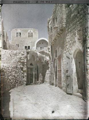 RECORD DATE NOT STATED Bethlehem, Palestine a street , 1918 - Near East, Egypt, Palestine, Cyprus - Paul Castelnau (photographic section of the armies) - (January 9 -October 6) (French - ï»¿BethlÃ em , Palestine Une rue). Rue , Quarter, Habitat , Architecture, Palestine, Bethlehem, a street Copyright: xpiemagsx AKahnlpie020223-321 !ACHTUNG AUFNAHMEDATUM GESCHÄTZT!