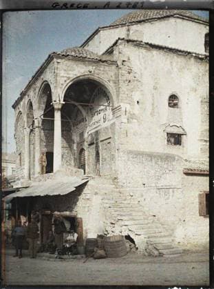 RECORD DATE NOT STATED Athens, Greece the mosque of Place Monastiraki (occupied by the military) , 1913 - Balkans, Italy - Jean Brunhes and Auguste LÃ on - (September - October 23) (French - ï»¿Athenes , Grece La mosquÃ e de la place Monastiraki ( occupÃ e par les militaires )). Islam, portico, column, place, mosque, religious architecture, army, Religion, housing , architecture, society, Greece, Athens, the old monastiraki mosque: the only Turkish mosque that has subsistent Copyright: xpiemagsx AKahnlpie020223-4316 !ACHTUNG AUFNAHMEDATUM GESCHÄTZT!