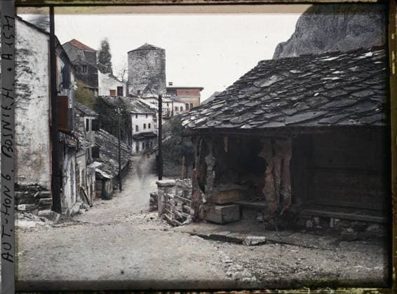 RECORD DATE NOT STATED Mostar, Bosnia and Herzegovina A street in the old town , 1912 - Balkans, Italy - Jean Brunhes and Auguste LÃ on - (October 13 - 27) (French - ï»¿Mostar , Bosnie-HerzÃ govine Une rue dans la vieille ville). Boutique , store, fortified architecture, rue , Quartier, Middle Ages, Economic activity, Habitat , Architecture, Art, Bosnia, Mostar, a street in the old town Copyright: xpiemagsx AKahnlpie020223-6394 !ACHTUNG AUFNAHMEDATUM GESCHÄTZT!