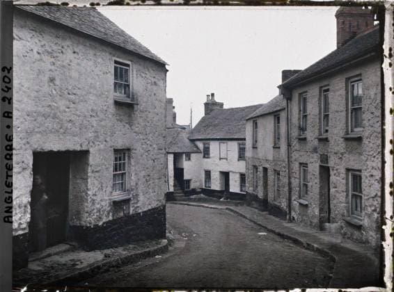 RECORD DATE NOT STATED Cornwall, England a district of homes , 1913 - England - Auguste LÃ on - (August 28 - September 3) (French - ï»¿Cornouailles , Angleterre Un quartier d habitations). Snaufraged image, rue , Quartier, Habitat , Architecture, England Copyright: xpiemagsx AKahnlpie020223-3077 !ACHTUNG AUFNAHMEDATUM GESCHÄTZT!