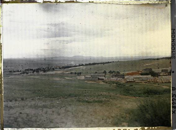 RECORD DATE NOT STATED TroÃ¯tkosavsk, transbaÃ¯kalie panoramic view of TroÃ¯tkosavsk, with Kiakhta in the background , 1913 - Mongolia - StÃ phane Passet - (July 6-25) (French - ï»¿TroÃ¯tkosavsk , TransbaÃ¯kalie Vue panoramique des environs de TroÃ¯tkosavsk , avec Kiakhta Ã l™arriere-plan). Landscape, isba, Christianity, Orthodox Church, Western type architecture, Housing, Religious Architecture, Nature , Environment, Religion, Habitat , Architecture Copyright: xpiemagsx AKahnlpie020223-1607 !ACHTUNG AUFNAHMEDATUM GESCHÄTZT!
