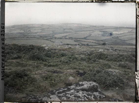 RECORD DATE NOT STATED Cornwall, England landscape , 1913 - England - Auguste LÃ on - (August 28 - September 3) (French - ï»¿Cornouailles , Angleterre Paysage). Landscape, agriculture , breeding, shipwrecked image, field, Nature , environment, economic activity, England Copyright: xpiemagsx AKahnlpie020223-3317 !ACHTUNG AUFNAHMEDATUM GESCHÄTZT!