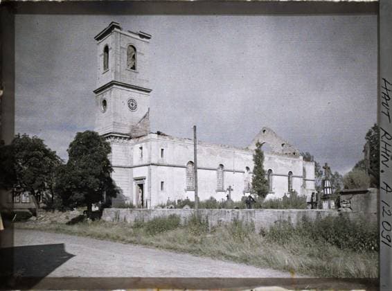 RECORD DATE NOT STATED Balschwiller, Alsace, France the church , 1917 - Alsace - Paul Castelnau (photographic section of the armies) - (June) (French - ï»¿Balschwiller , Alsace , France L Ã glise). Church, cemetery, rural life, ruins, front, bombardment, Daily life, First World War, Balschwiller, the Church Copyright: xpiemagsx AKahnlpie020223-13475 !ACHTUNG AUFNAHMEDATUM GESCHÄTZT!