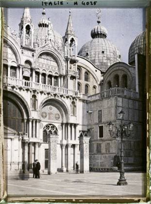 RECORD DATE NOT STATED Venice, Italy Basilica Saint-Marc, carried da Mar , 1912 - Balkans, Italy - Jean Brunhes and Auguste LÃ on - (October 13 - 27) (French - ï»¿Venise , Italie Basilique Saint-Marc , Porta da Mar). Floor , Reverber, Church, Statue, Christianity, Sculpture, Column, Terrace, Mosaic, Place, Coupole , Dome, Religious Architecture, Religion , Art , Habitat , Architecture, Italy, Venice, St Marc Church Copyright: xpiemagsx AKahnlpie020223-15755 !ACHTUNG AUFNAHMEDATUM GESCHÄTZT!