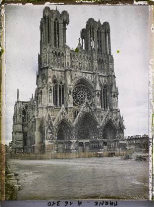 RECORD DATE NOT STATED Reims , Marne , Champagne , France , 1919 - Devastated regions, Marne, Aisne - Paul Castelnau - (February -March) (French - ï»¿Reims , Marne , Champagne , France). Church, Christianity, sculpture, bell tower, bas-relief, ruins, bombing, medium age, post-war, religious architecture, Religion, art, First World War, Habitat , Architecture, France, Reims, Cathedral Copyright: xpiemagsx AKahnlpie020223-19396 !ACHTUNG AUFNAHMEDATUM GESCHÄTZT!