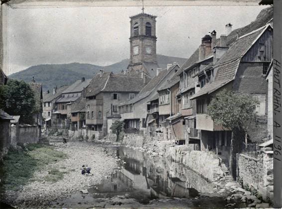 RECORD DATE NOT STATED Masevaux, Haut-Rhin, Alsace, France La Doller , 1917 - Alsace - Paul Castelnau (photographic section of the armies) - (June) (French - ï»¿Masevaux , Haut-Rhin , Alsace , France La Doller). River, home, front, street , neighborhood, Habitat , Architecture, First World War, France, Massevaux, La Doller Copyright: xpiemagsx AKahnlpie020223-13499 !ACHTUNG AUFNAHMEDATUM GESCHÄTZT!