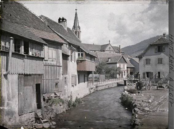 RECORD DATE NOT STATED Willer-sur-Thur, Haut-Rhin, Alsace, France VallÃ e de la Thur , 1917 - Alsace - Paul Castelnau (photographic section of the armies) - (June) (French - ï»¿Willer-sur-Thur , Haut-Rhin , Alsace , France VallÃ e de la Thur). River, home, domestic life, front, Habitat , architecture, daily life, First World War, France, Willer, Thur valley Copyright: xpiemagsx AKahnlpie020223-13552 !ACHTUNG AUFNAHMEDATUM GESCHÄTZT!