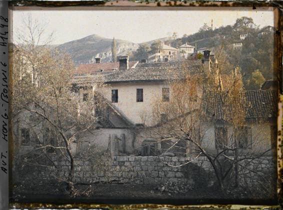 RECORD DATE NOT STATED Sarajevo, Bosnia and Herzegovina old neighborhood , 1912 - Balkans, Italy - Jean Brunhes and Auguste LÃ on - (October 13 - 27) (French - ï»¿Sarajevo , Bosnie-HerzÃ govine Vieux quartier). Housing, rue , Quartier, Habitat , Architecture, Bosnia, Sarajevo, old neighborhood Copyright: xpiemagsx AKahnlpie020223-6341 !ACHTUNG AUFNAHMEDATUM GESCHÄTZT!