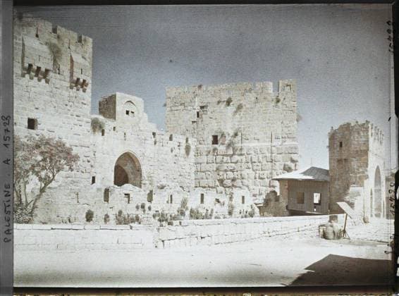RECORD DATE NOT STATED Jerusalem, Palestine side view of David s door , 1918 - Near East, Egypt, Palestine, Cyprus - Paul Castelnau (photographic section of the armies) - (January 9 -October 6) (French - ï»¿JÃ rusalem , Palestine Vue latÃ rale de la Porte de David). Tour, civil engineering, public civil architecture, fortified architecture, door, rampart, bridge, Habitat , Architecture, Palestine, Jerusalem, David s Tour Copyright: xpiemagsx AKahnlpie020223-300 !ACHTUNG AUFNAHMEDATUM GESCHÄTZT!